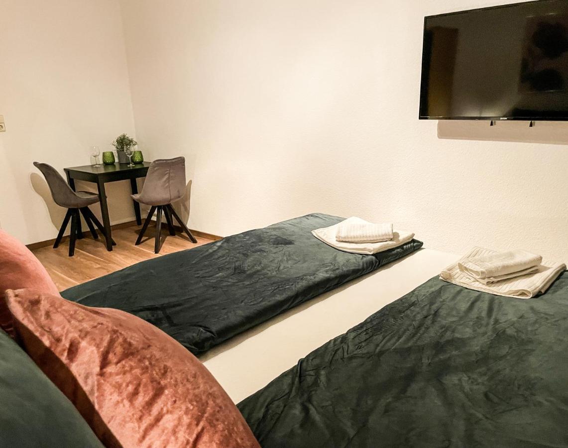 Apartment Fuer 3 Gaeste Kostenlose Parkplaetze Und Lift Hannover Exterior photo